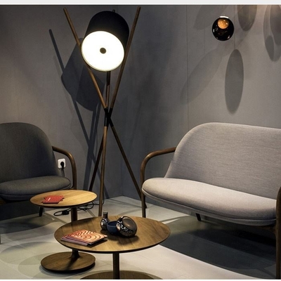 Walnut Leather Ruang Tamu Lampu LED Lantai Gaya Nordic Denmark 58x173cm