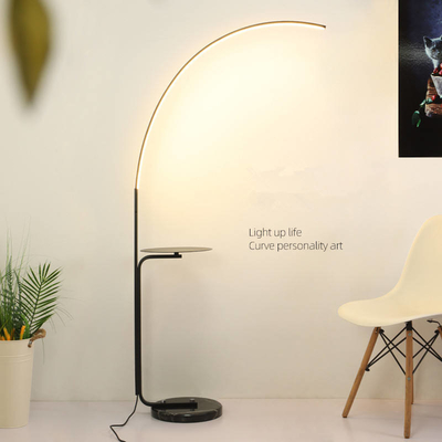 Besi Aluminium Kamar Tidur Led Lampu Lantai Modern Smart Adjustable Black Standing Lamp