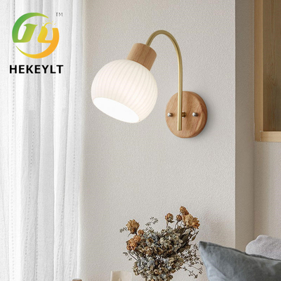 Nordic Solid Wood Wall Light Simple Creative Porch Light Stairs Alley Bedroom Headboard Lampu dinding