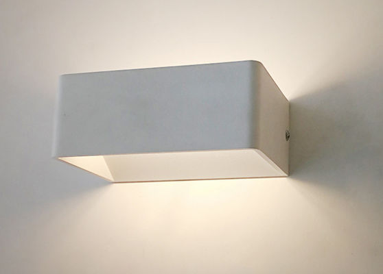 Aluminium Tahan Air Warna Putih 20 * 10 * 8cm 9w Lampu Dinding Modern
